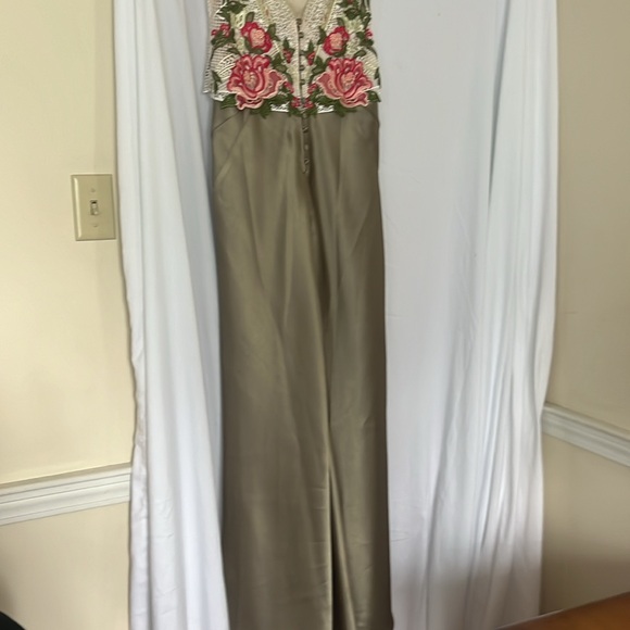 Formal gown-Karen Millen - Picture 3 of 7